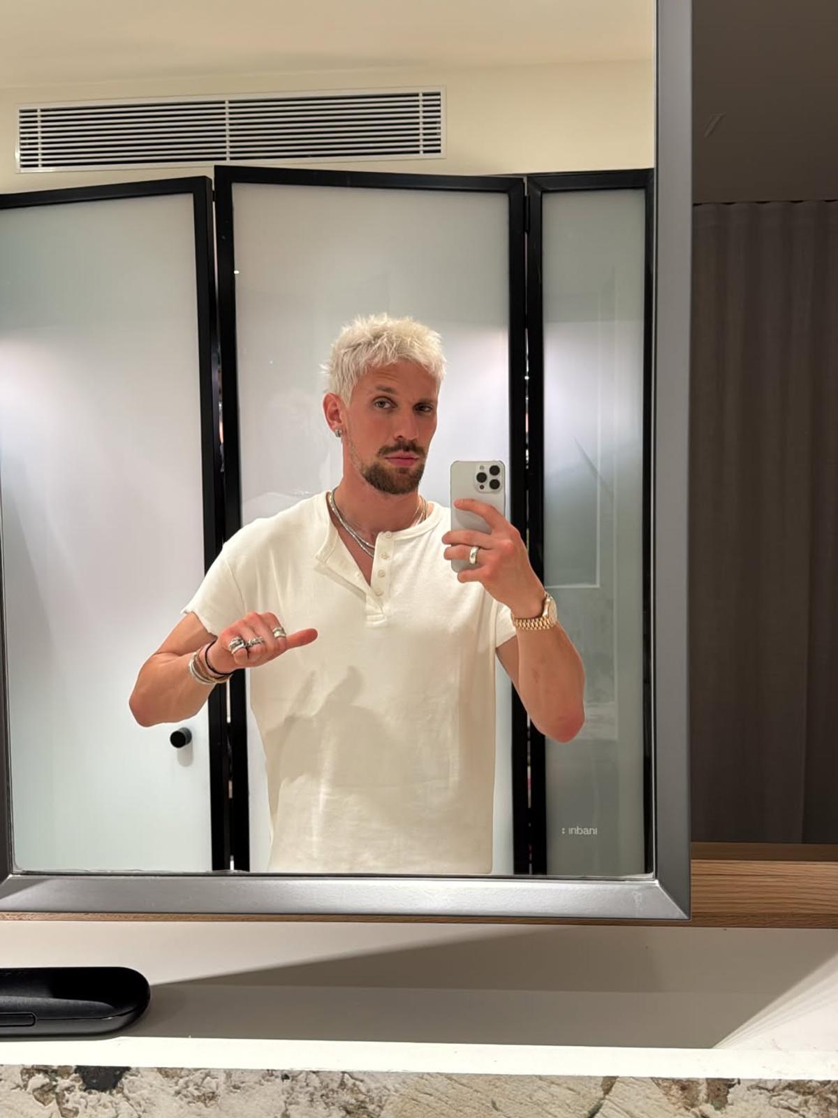 Ionuț Radu s-a făcut blond