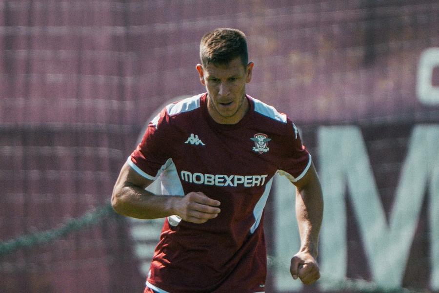 Vladan Bubanja va evolua la Rapid sub formă de împrumut timp de un sezon. Foto: FC Rapid Plătit de clubul anexat KGB-ului » Trecutul atipic al noului mijlocaș de la Rapid