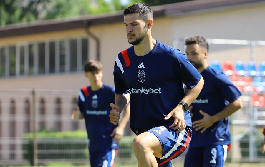 Ionuț Dinu, ex- Unirea Slobozia, se antrenează cu Steaua Un rapidist se antrenează cu Steaua!