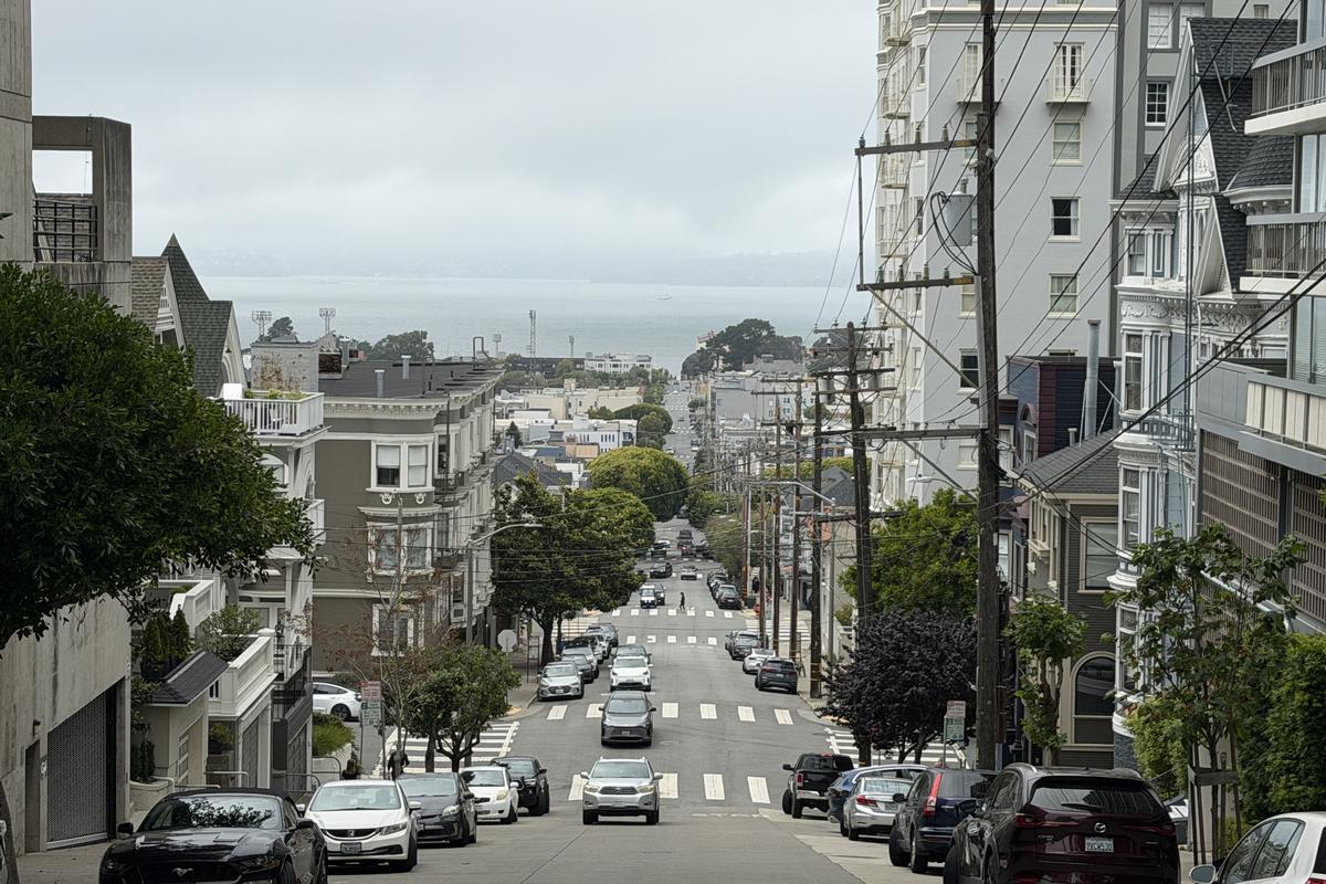 Ce am găsit în San Francisco, orașul pe perfuzii, părăsit de teama violenței în grup! Imagini INCREDIBILE și o soluție surpriză: îl salvează AI-ul?