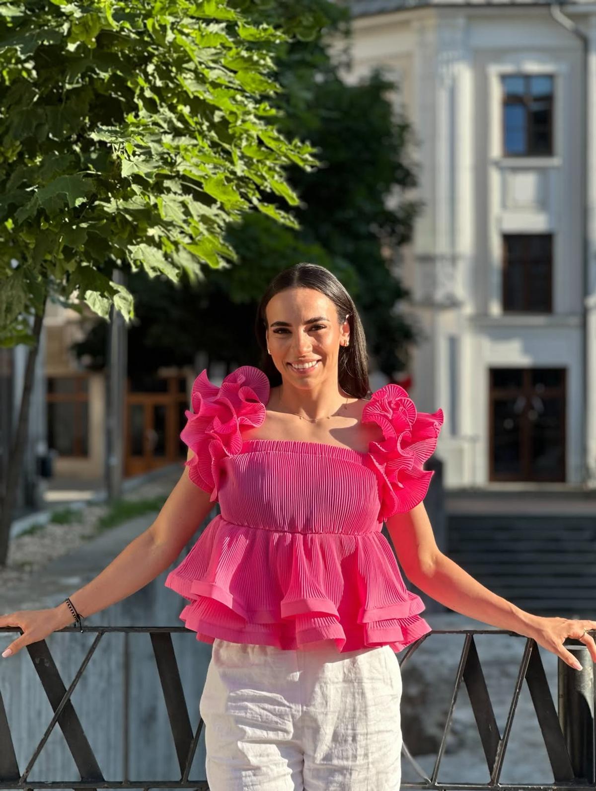 Apariție incendiară! Cea mai frumoasă fotbalistă din România a făcut senzație pe plajă