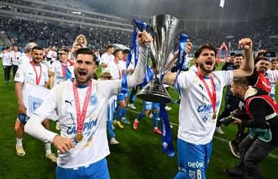 A câștigat eventul cu Universitatea Craiova și a semnat cu echipa lui Mirel Rădoi! Primul transfer în străinătate pentru român