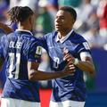 Michael Olise și Kylian Mbappe / Foto: Imago