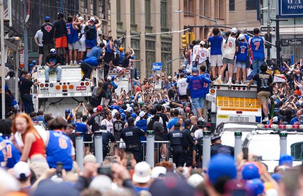 Paradă impresionantă pe străzile din New York, după titlul lui Knicks + discurs memorabil al primarului Mamdani: „Echipa asta a reușit”