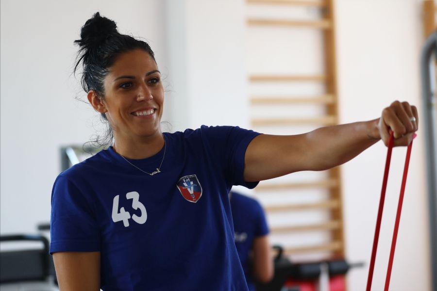 Marta Batinovici e noul căpitan al echipei oltene FOTO Marius Ionescu Reportaj în cantonamentul montan al campioanei SCM Rm. Vâlcea: ce dor le era de handbal!