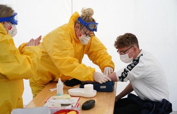 DINAMO. Mărturia-șoc a unui dinamovist care s-a infectat cu COVID-19: „Spatele mă doare de parcă m-a bătut unul cu parul. Și pielea mă doare”