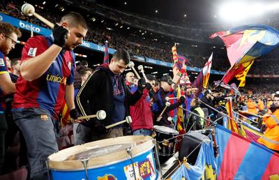 Datoriile o împing pe Barcelona să plece de pe Camp Nou!