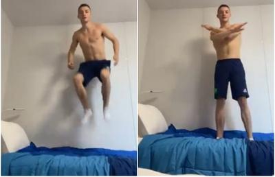 „Fake News!” » Un gimnast a demontat mitul paturilor „anti-sex” din satul Olimpic