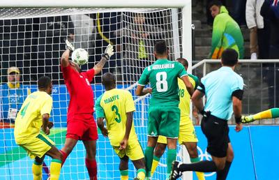 Situație extremă la turneul olimpic de fotbal » Tot lotul în izolare! Nu se știe dacă se mai joacă meciul