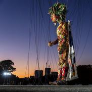 Păpușa-gigant Mocco a fost adusă la Tokyo. Păpușa comemorează 10 ani de la cutremurul de 9.0-9.1 care a zguduit Fukushima, foto: Guliver/gettyimages
