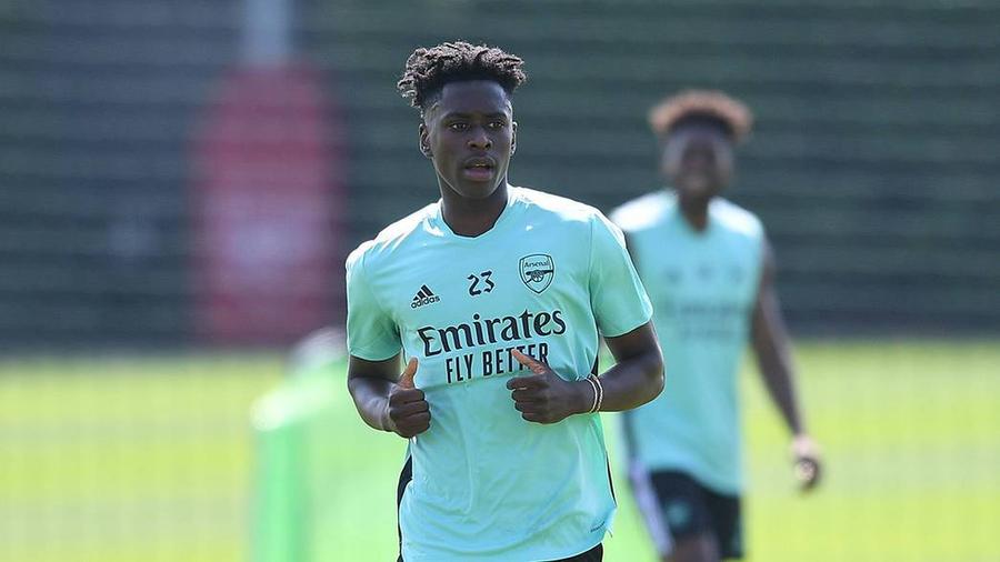 Albert Sambi Lokonga, primul antrenament în tricoul lui Arsenal Posibila adversară a celor de la CSU Craiova, transfer de 20 de milioane de euro la Arsenal » Cum vede Sorin Cârțu duelul
