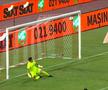 Al treilea gol al lui Sorescu // Captură Telekom Sport