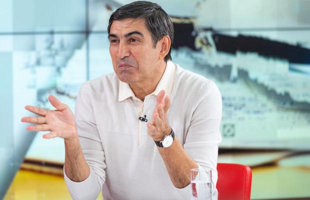 Pițurcă nu înțelege ce se întâmplă la FCSB: „Un jucător ca el să nu joace? E de râsul curcilor” + „Dacă Becali îl tratează așa, nu ia nimic pe el”
