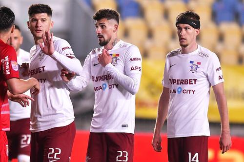 Alexandru Albu, în centru // foto: Imago Images