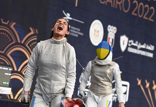 Maria Boldor (25 de ani) s-a calificat în semfinalele probei feminine de floretă de la Campionatele Mondiale de scrimă organizate de Cairo. Semifinala va începe în curând, live pe GSP.ro.