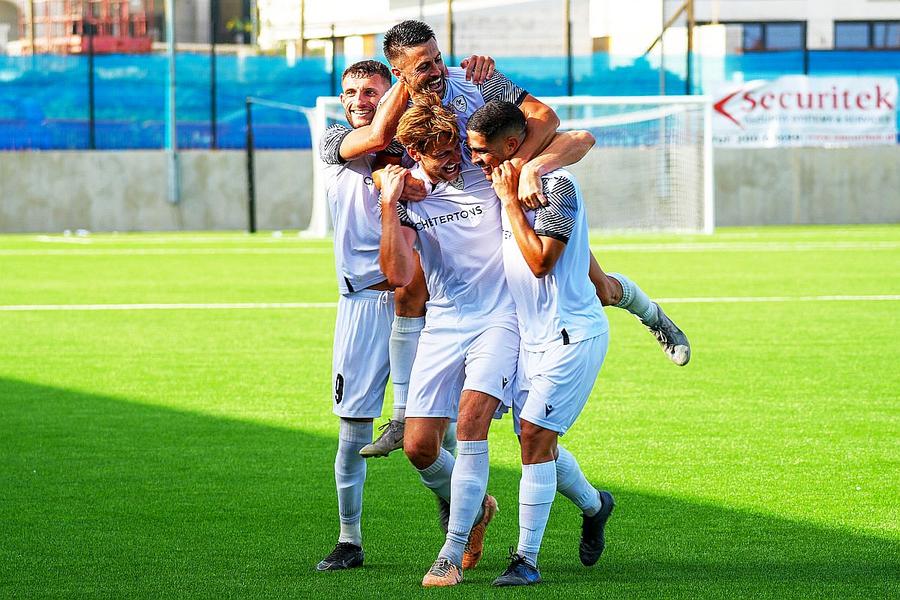 Imagine din meciul tur, victoria celor de la Bruno's Magpies cu Derry City // sursă foto: Twitter Seară ISTORICĂ în Conference League » Au trecut mai departe echipa fondată într-un bar din Gibraltar și una dintr-o localitate de sub 1.000 de locuitori!