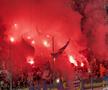 Ultrașii au aprins zeci de torțe și fumigene la Petrolul - FCSB. Foto: Andrei Crăițoiu (GSP.RO)