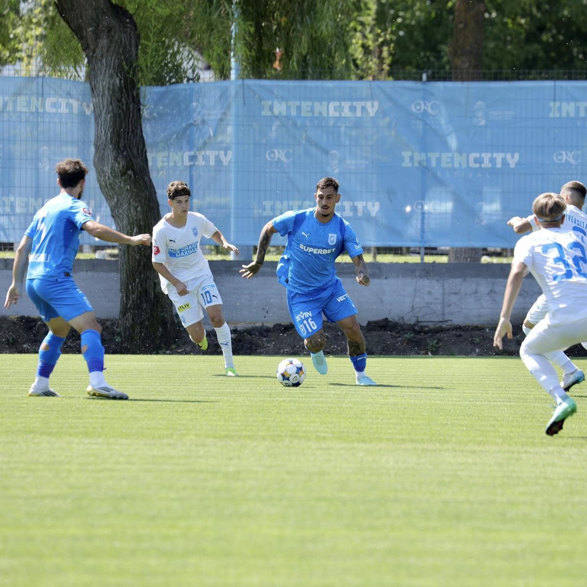 Universitatea Craiova, amical cu echipa U18