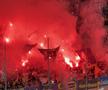 Ultrașii au aprins zeci de torțe și fumigene la Petrolul - FCSB. Foto: Andrei Crăițoiu (GSP.RO)