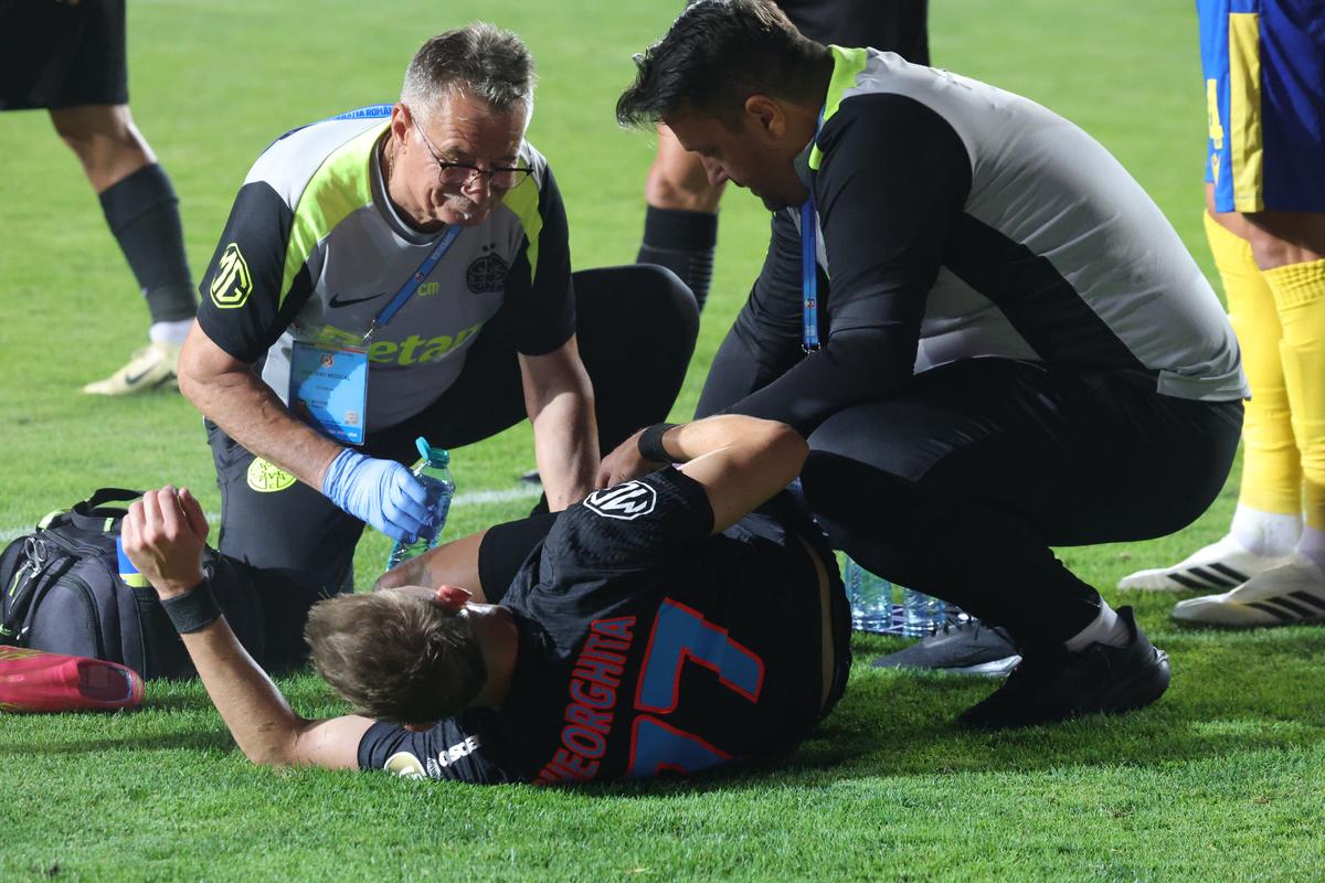 Imagini din Petrolul - FCSB / Foto: Ionuț Iordache GSP