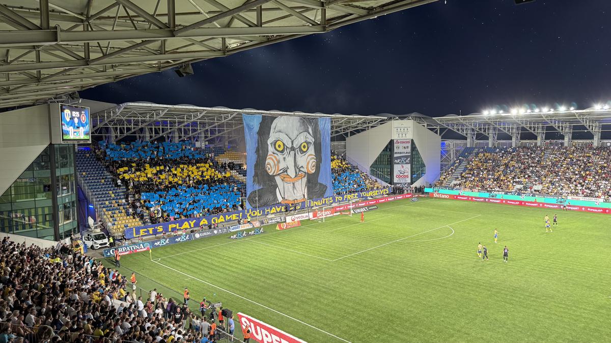 Scenografie Petrolul în meciul cu FCSB