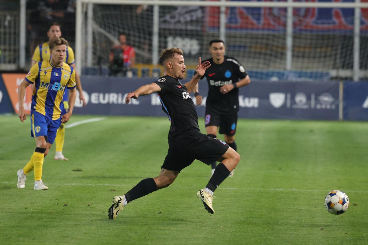 Imagini din Petrolul - FCSB / Foto: Ionuț Iordache GSP