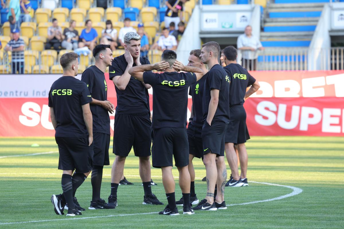 FCSB, prima victorie a sezonului în Superligă! Petrolul a irosit mai multe șanse monumentale în prima repriză
