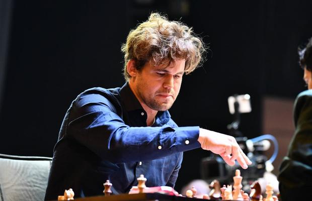 The Guardian: „Magnus Carlsen demonstrează cum Arabia Saudită acaparează vedetele sportive mondiale”