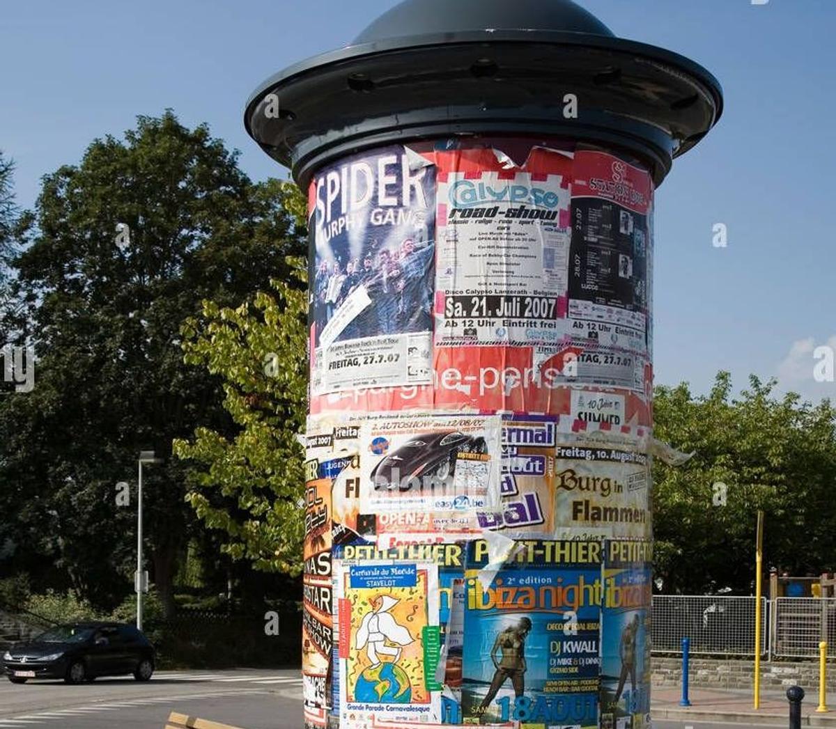 „Le-ați pus reclame și pe chiloți?” » Echipamentul echipei cu 23 de sponsori face înconjurul globului