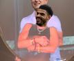Cele mai tari meme-uri născute de scandalul amoros de la Coldplay: în brațele cui stă Leo Messi?!