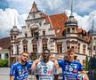 „Le-ați pus reclame și pe chiloți?” » Echipamentul echipei cu 23 de sponsori face înconjurul globului