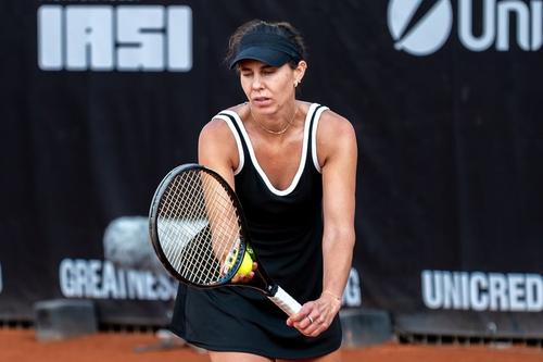 Mihaela Buzărnescu/Foto: Instagram (@tsport_gallery)