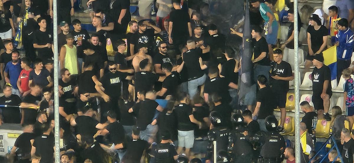 Scandal în Peluza Latină la Petrolul - FCSB