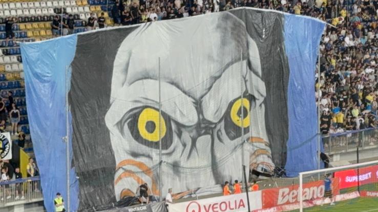 Scenografie spectaculoasă la Petrolul – FCSB, inspirată din filmele horror. FOTO: Andrei Crăițoiu (GSP.RO)