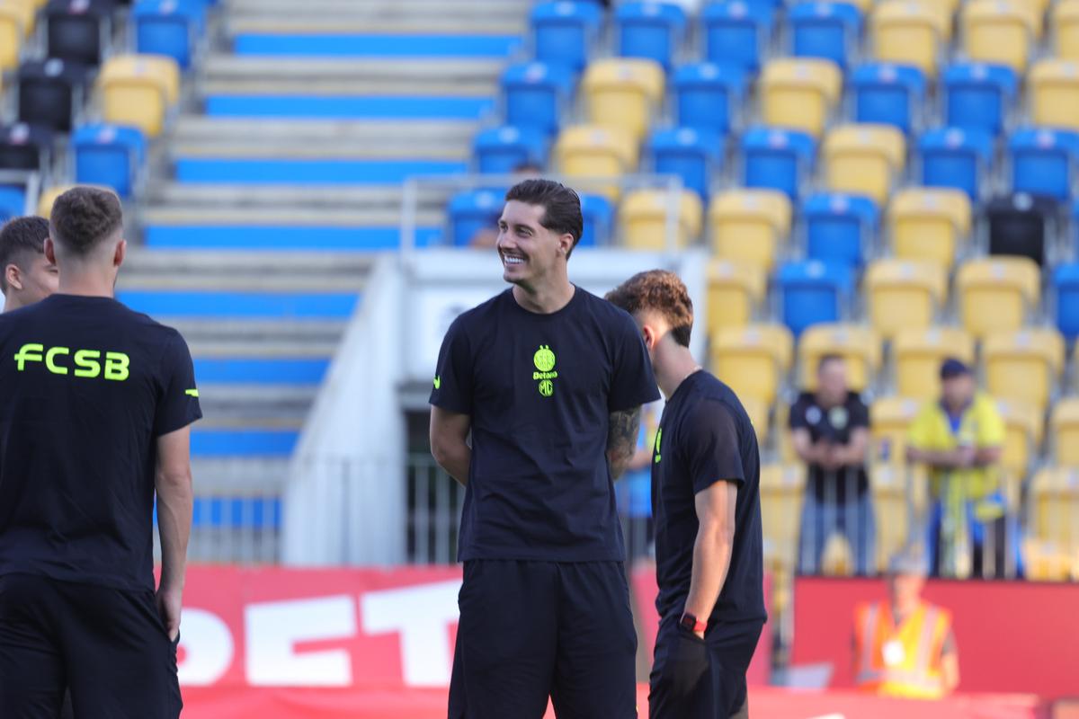 FCSB, prima victorie a sezonului în Superligă! Petrolul a irosit mai multe șanse monumentale în prima repriză