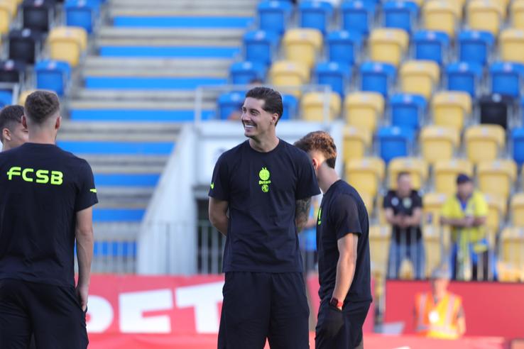 Imagini de la Ploiești înaintea meciului Petrolul - FCSB. Foto: Ionuț Iordache (GSP.RO)