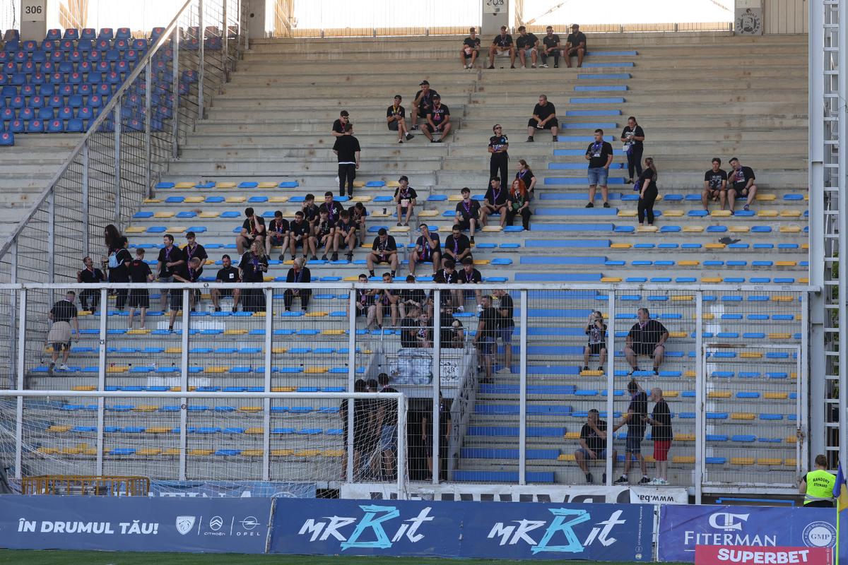 FCSB, prima victorie a sezonului în Superligă! Petrolul a irosit mai multe șanse monumentale în prima repriză