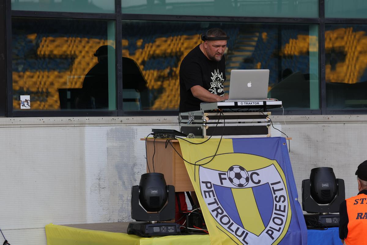 FCSB, prima victorie a sezonului în Superligă! Petrolul a irosit mai multe șanse monumentale în prima repriză
