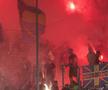 Ultrașii au aprins zeci de torțe și fumigene la Petrolul - FCSB. Foto: Andrei Crăițoiu (GSP.RO)