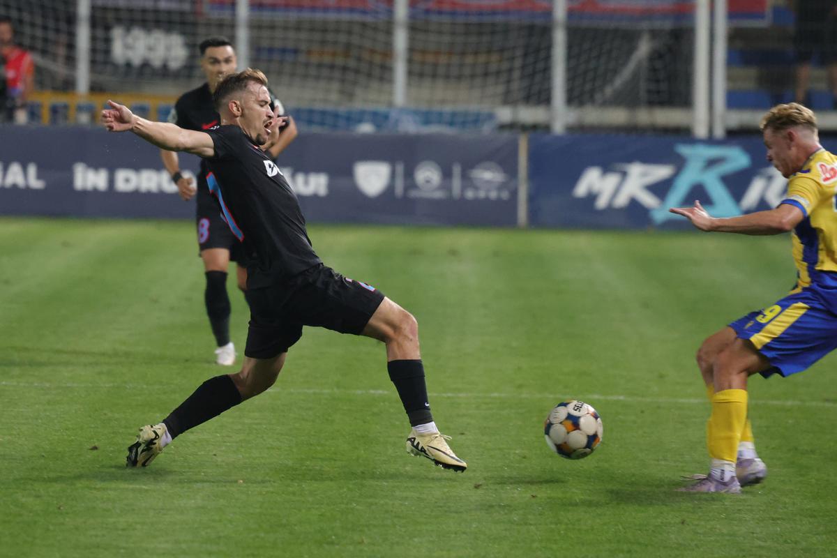 Imagini din Petrolul - FCSB / Foto: Ionuț Iordache GSP