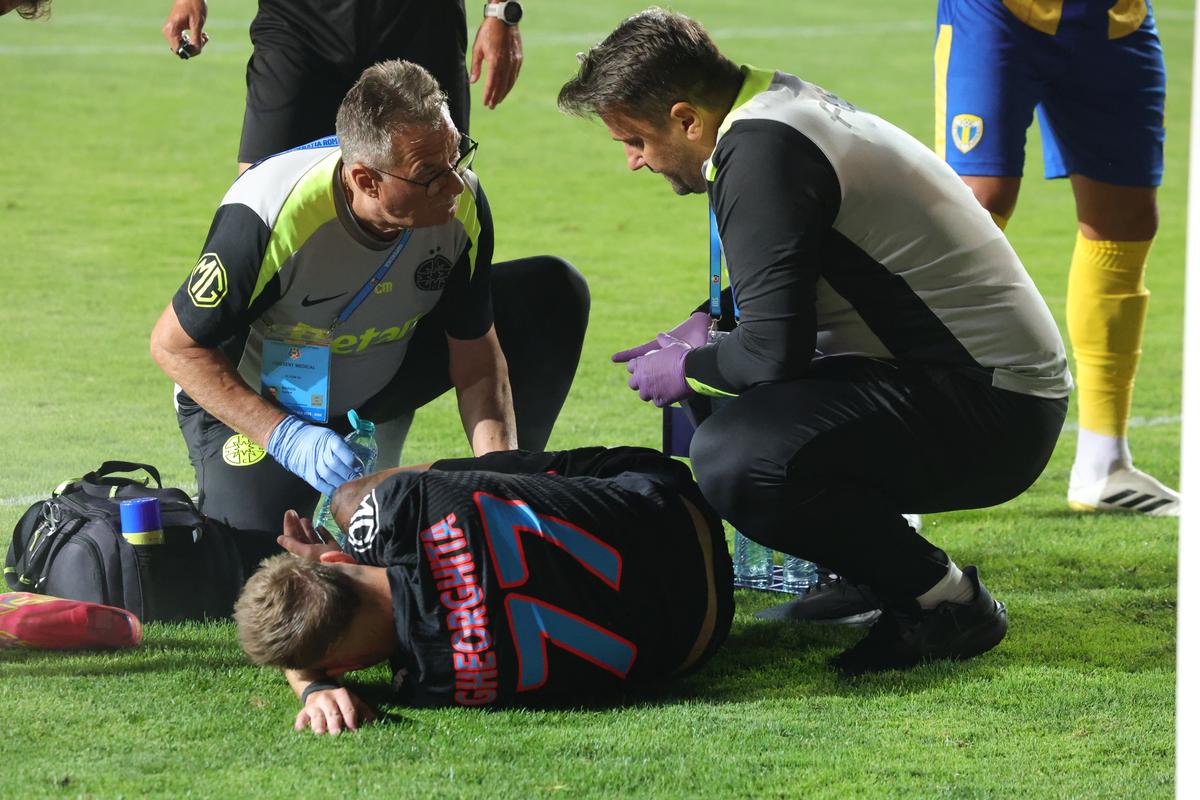 Imagini din Petrolul - FCSB / Foto: Ionuț Iordache GSP