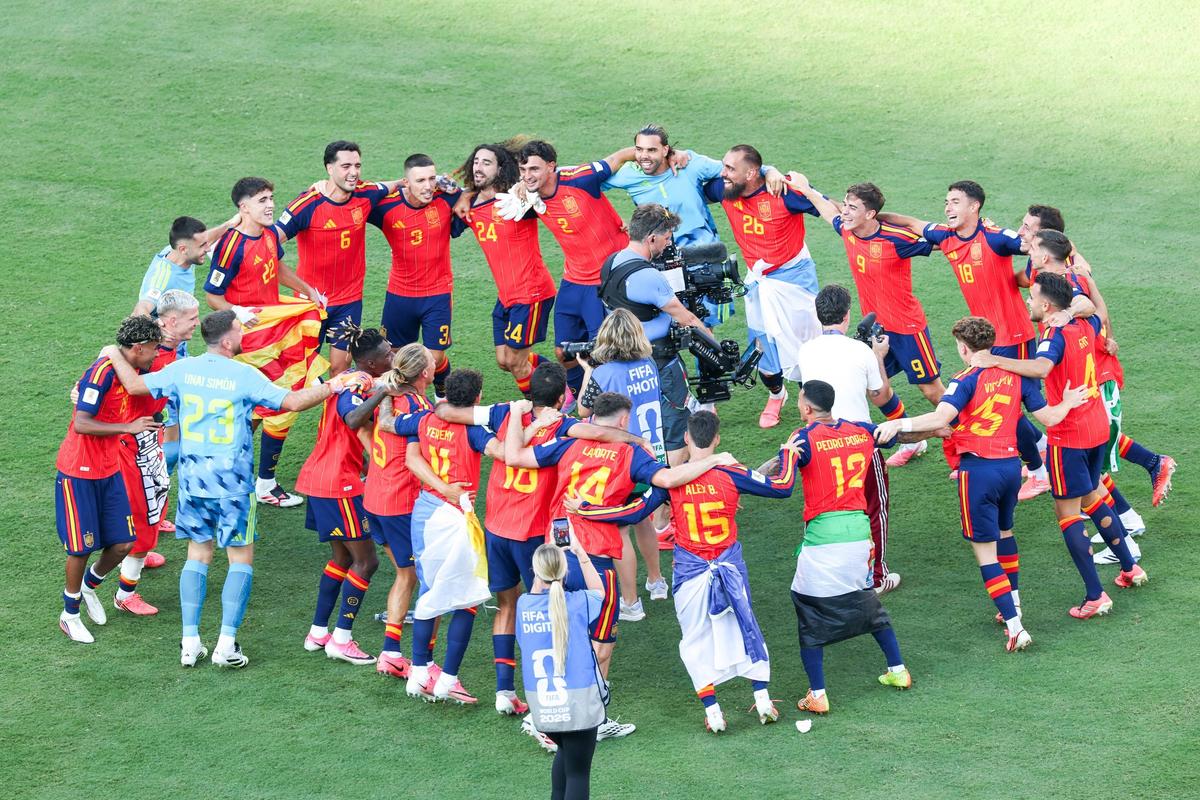 La Reina Roja: Spania se încoronează pentru a doua oară, după o luptă în tranșee cu antieroina Argentina » Messi, o fantomă, la ultimul mare tango