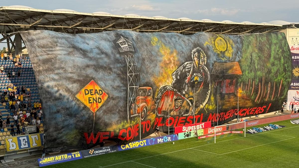 Scenografii impresionante la Petrolul - Dinamo