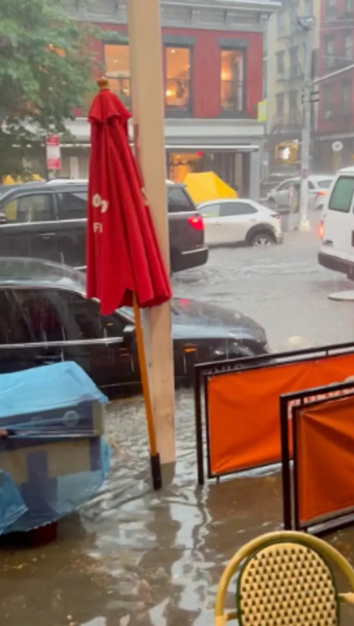 Inundații și probleme în New York