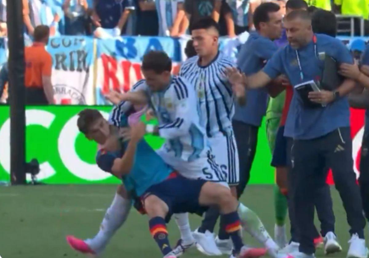 Suspendări colosale pentru Paredes și Molina, amendă pentru Argentina! FIFA a anunțat sancțiunile