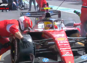 Lewis Hamilton și-a lovit omul în boxele Ferrari