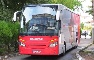 Dinamo și-a recolantat autocarul, ca să scape de vișiniu! Gafa care sare în ochi