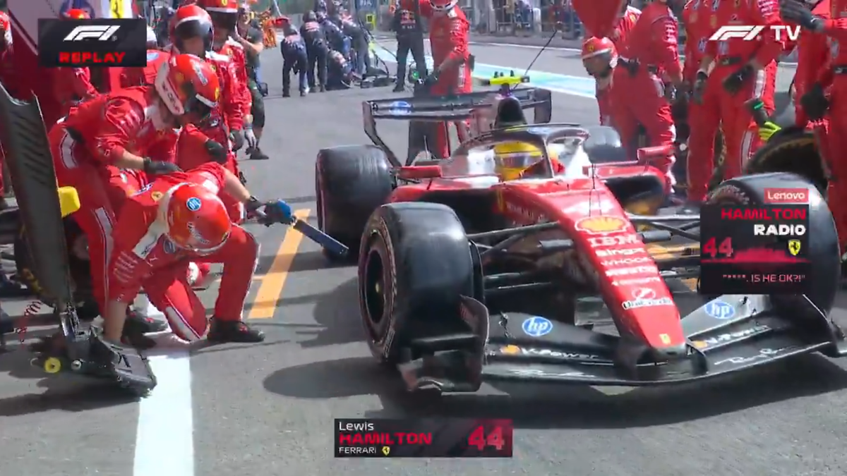 Lewis Hamilton și-a lovit omul în boxele Ferrari