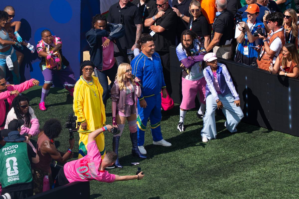 Shakira și Madonna au întreținut atmosfera la pauza meciului Spania - Argentina, finala Campionatului Mondial 2026