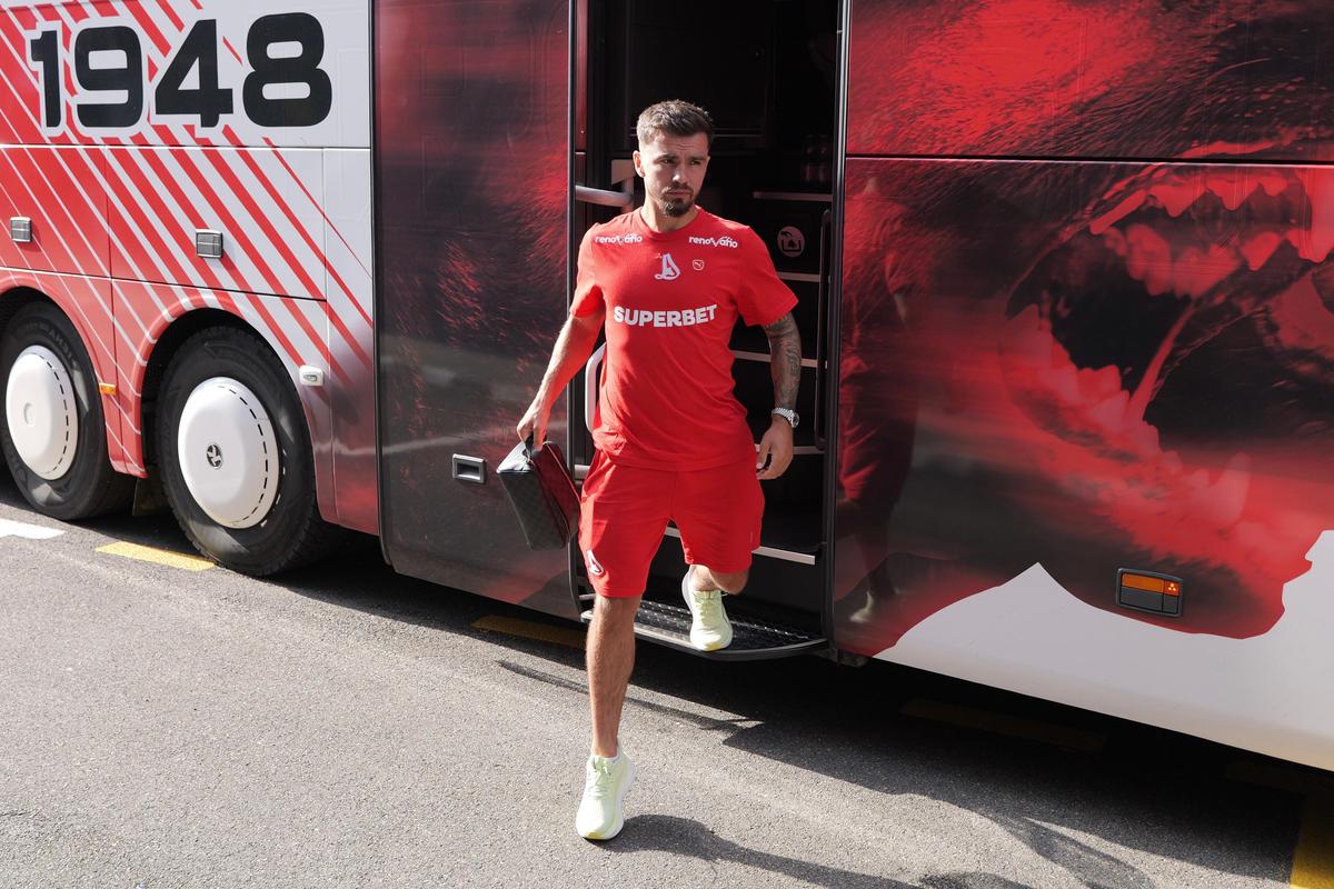 Gafă pe autocarul recolantat al lui Dinamo